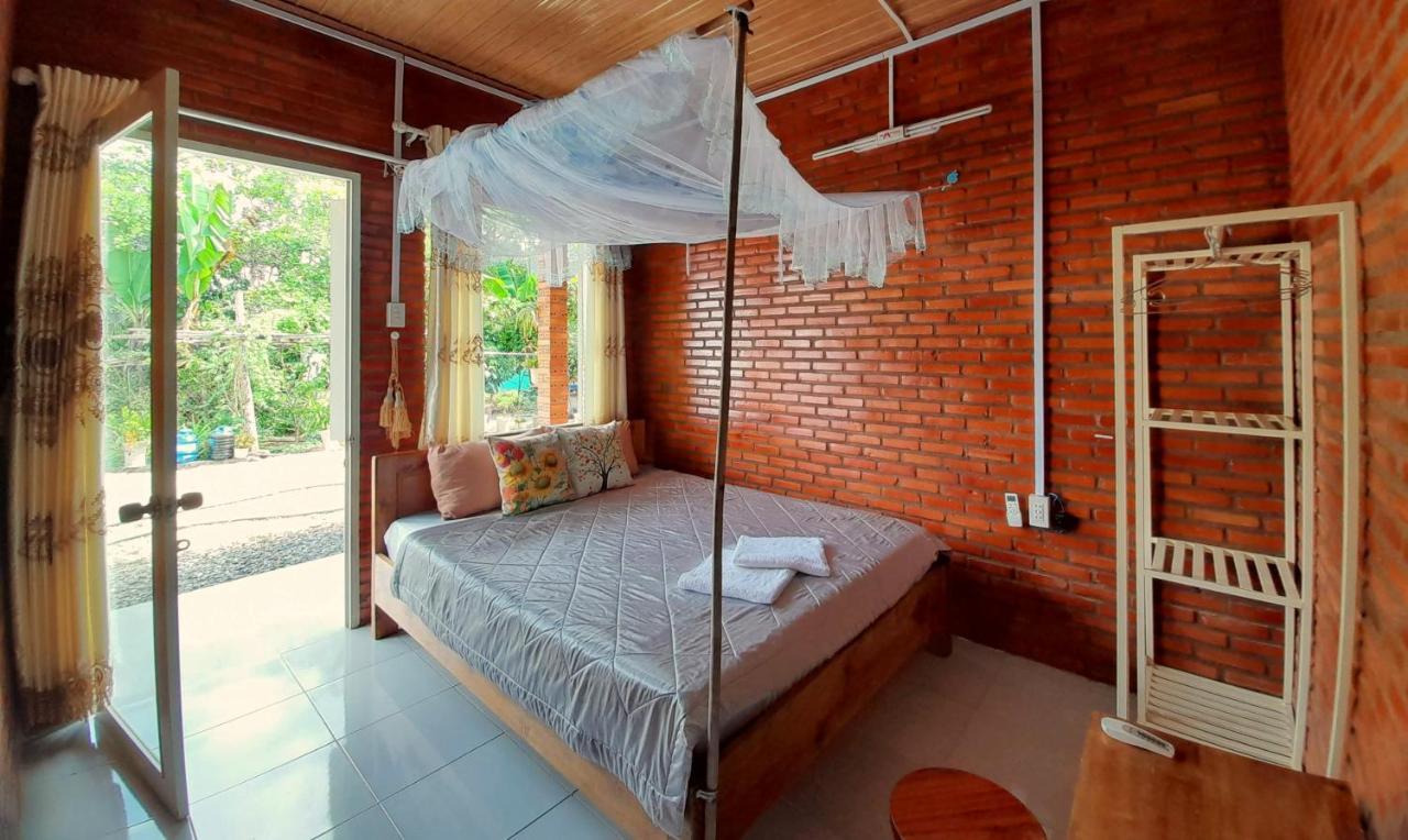 Cat Tien Backpackers Hostel Экстерьер фото