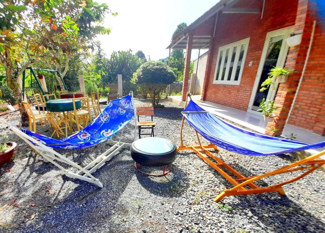 Cat Tien Backpackers Hostel Экстерьер фото