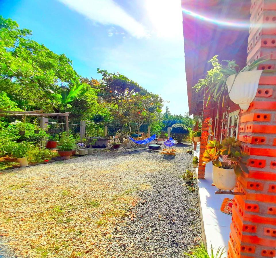 Cat Tien Backpackers Hostel Экстерьер фото