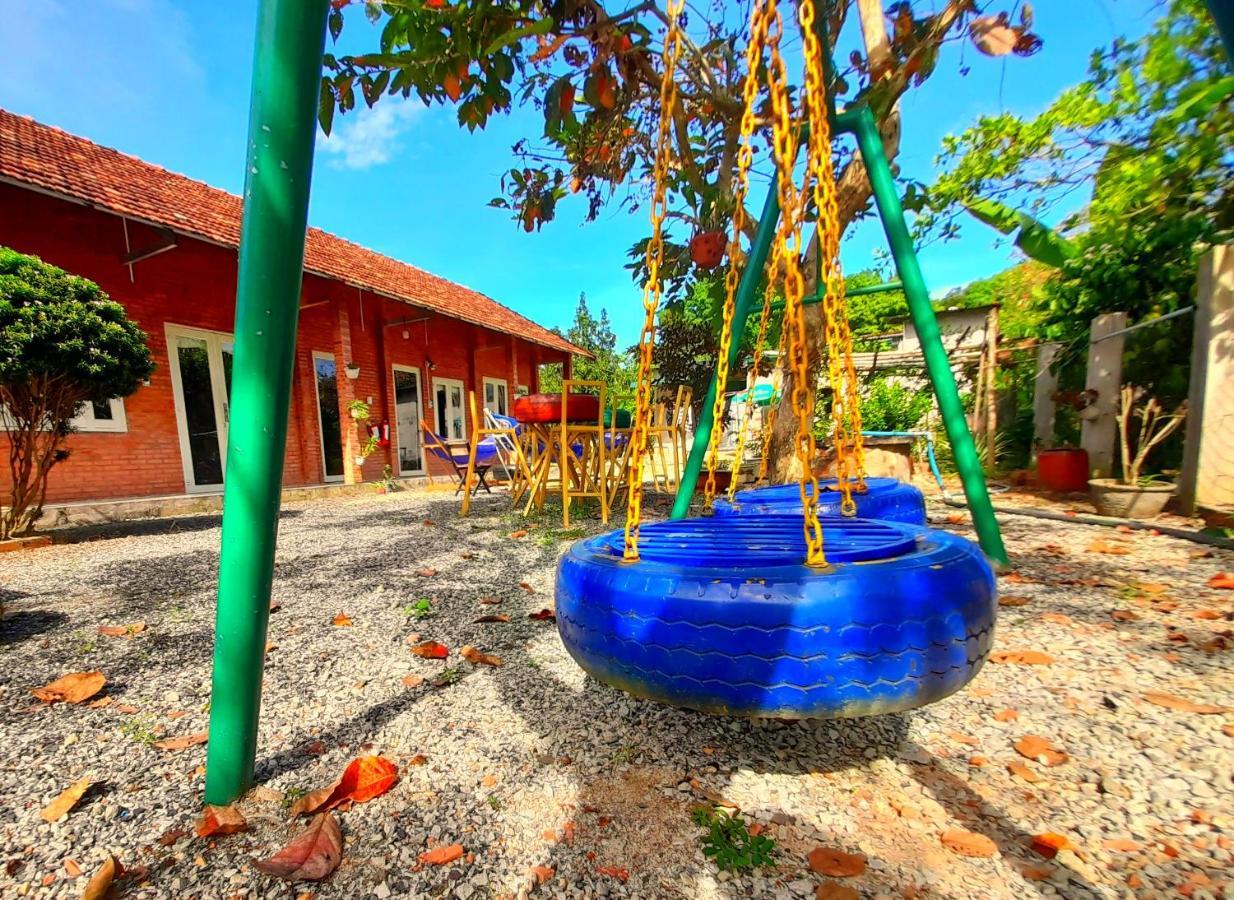 Cat Tien Backpackers Hostel Экстерьер фото