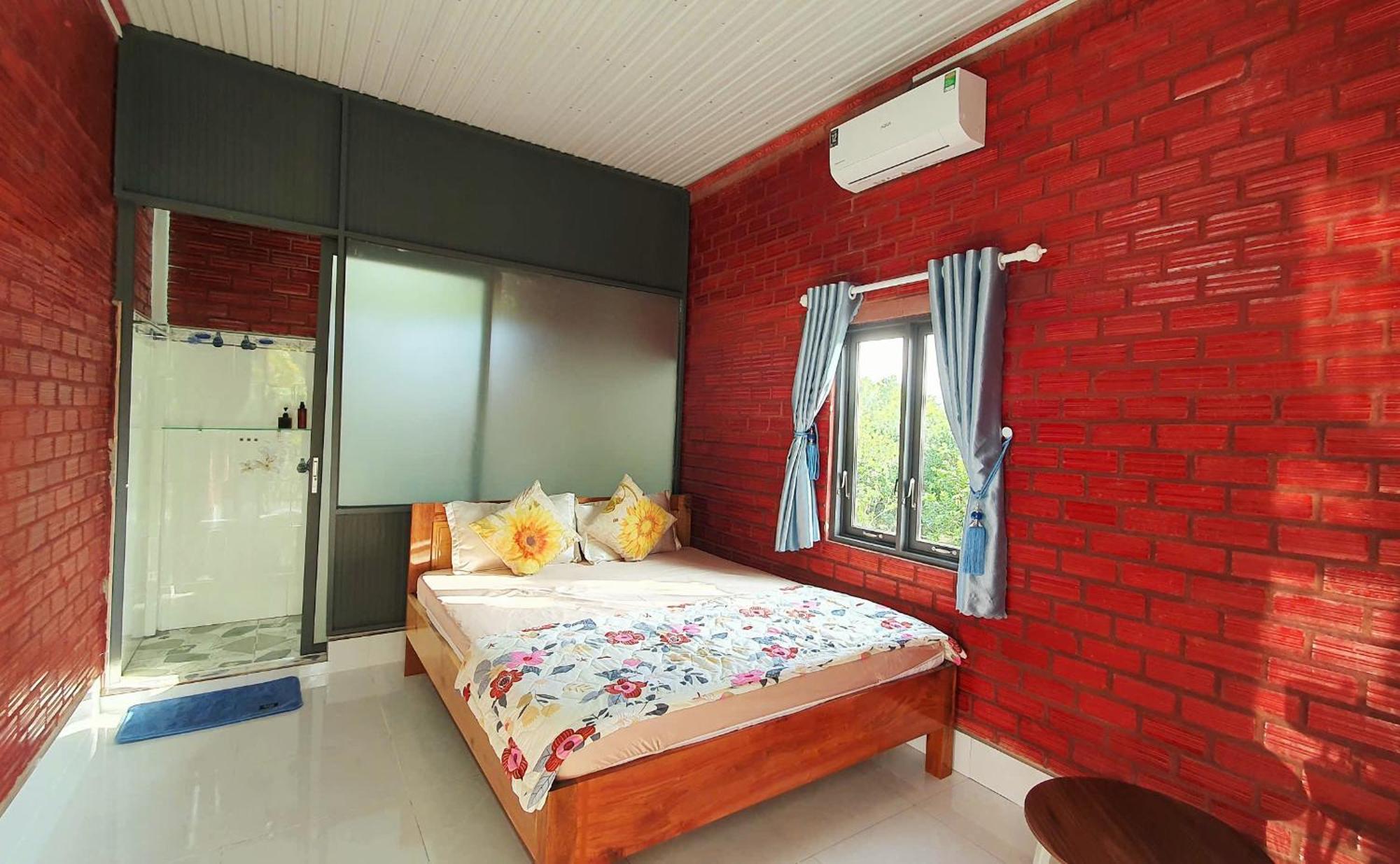 Cat Tien Backpackers Hostel Экстерьер фото