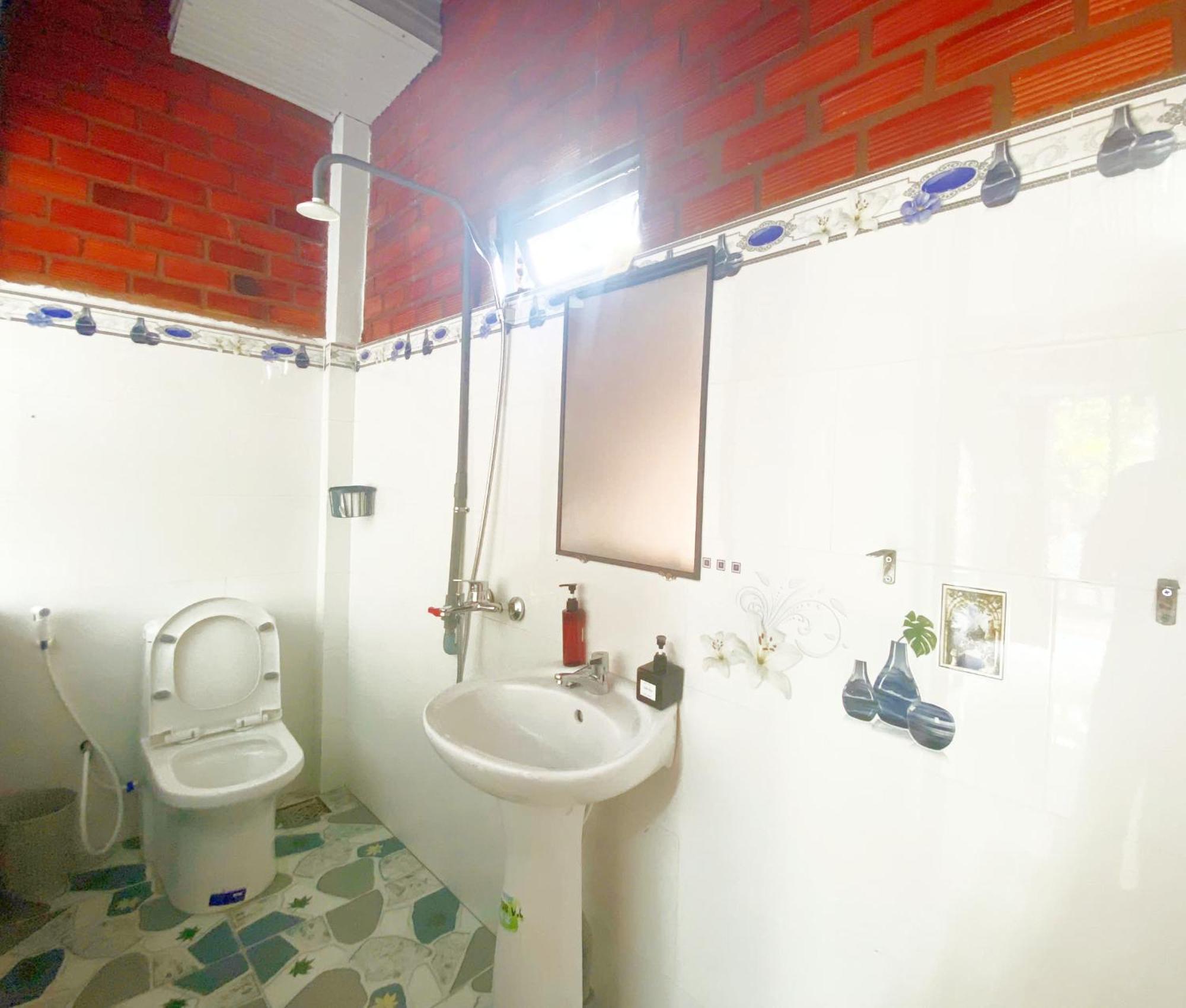 Cat Tien Backpackers Hostel Экстерьер фото