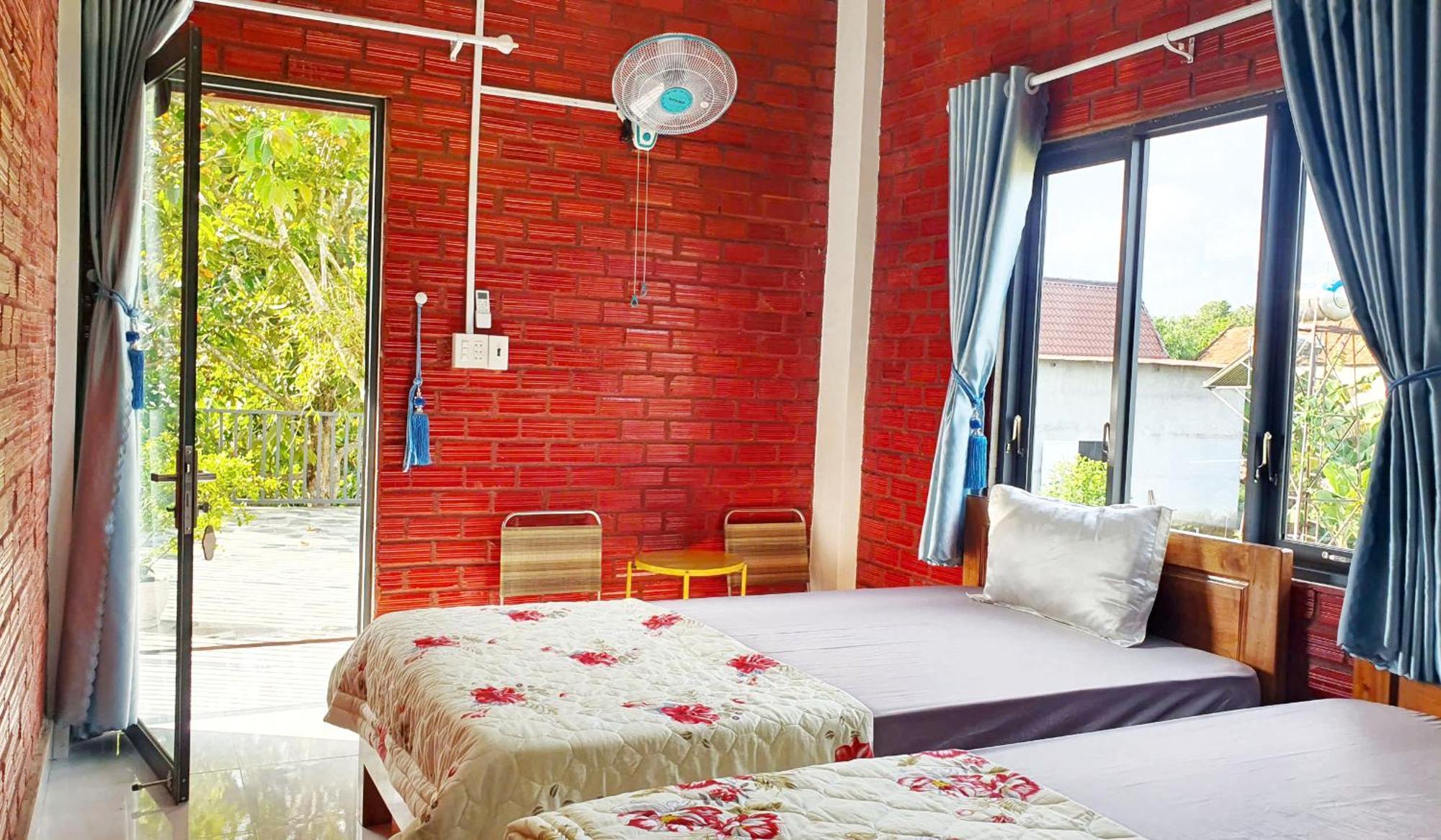 Cat Tien Backpackers Hostel Экстерьер фото